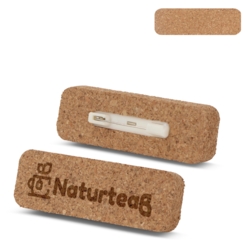 Navneskilt i kork med UV-printet logo og nålefastgørelse