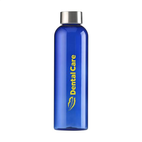Transparent blå, BPA-fri vandflaske af holdbart Eastman Tritan™. Med skruelåg i rustfrit stål. Det slanke design skiller sig ud og føles godt i hånden. Spildfri. Kapacitet på 650 ml og trykt logo.
