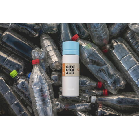 Vandflaske af RPET-flasker