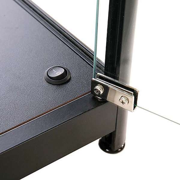 Glasmontre, glasvitrine med LED-lys, lås