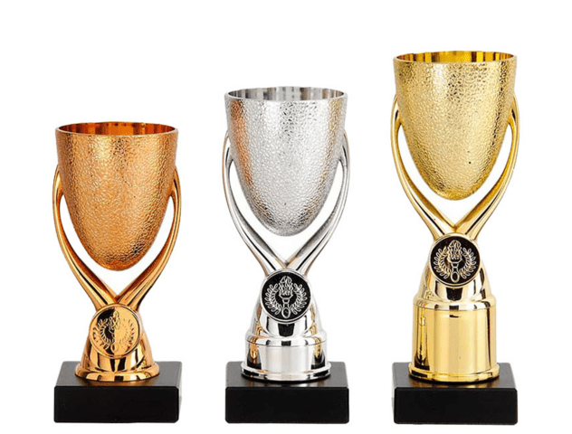 Pokal i plast - 3 metalfarver, 3 størrelser