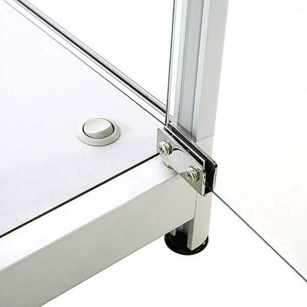 Vitrine glasskab med halogenlys