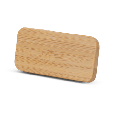 Navneskilte i bambus med magnet, logo og navn