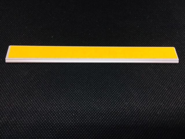 Dørskilt, aluprofil for 12 mm Dymo, dobbeltklæbende skiltetape