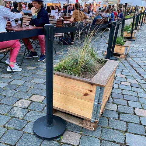 Afspærringsstander, 1 stk, metal, 3 m bånd, Sort stolpe, sort bånd