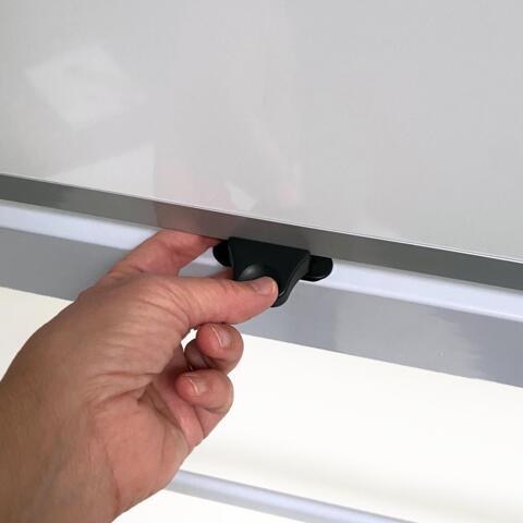 Svingtavle på hul, Inspire Pivot, keramisk whiteboard overflade, 90 x 120 cm