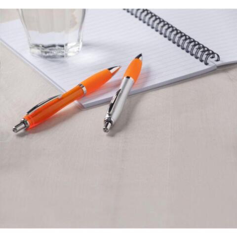 Billig plastpen med logotryk,