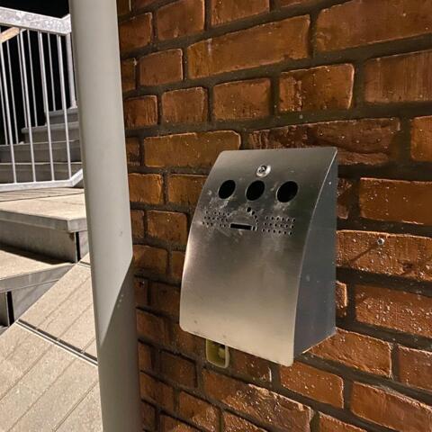 Askebæger udendørs, 1,48L vægmonteret, Sølv