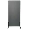 Zone Acoustic Wall akustikvæg og rumdeler mørkegrå med stofbeklædning og standardfødder 170 x 80 x 4 cm